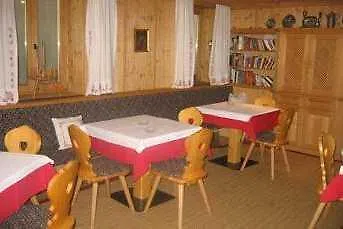 Montjola Szálloda Sankt Anton am Arlberg