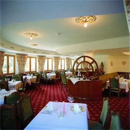 Hotel Montjola 3*